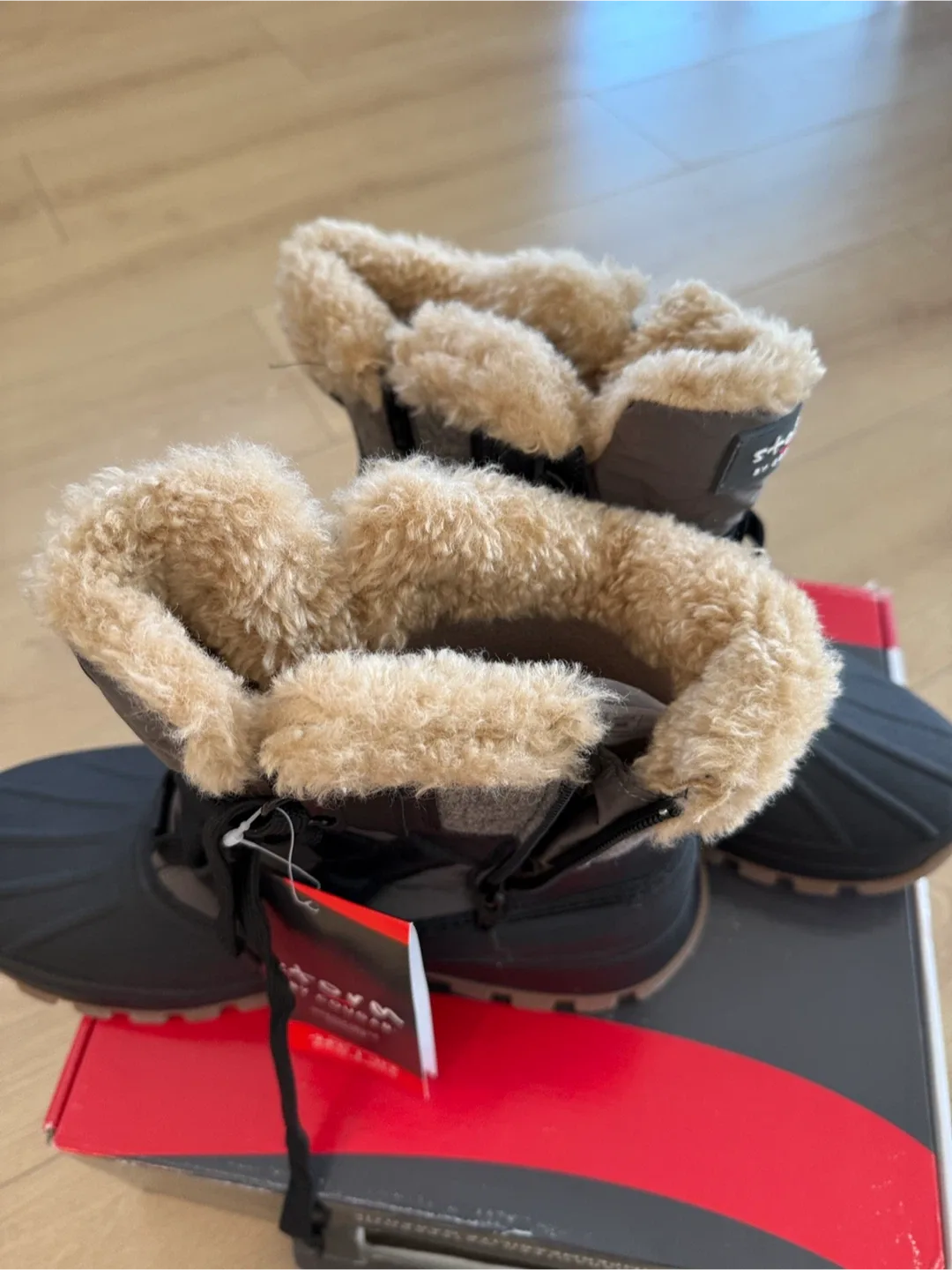 Storm by Cougar Winter Boots with Fur Trim image indicator(3)