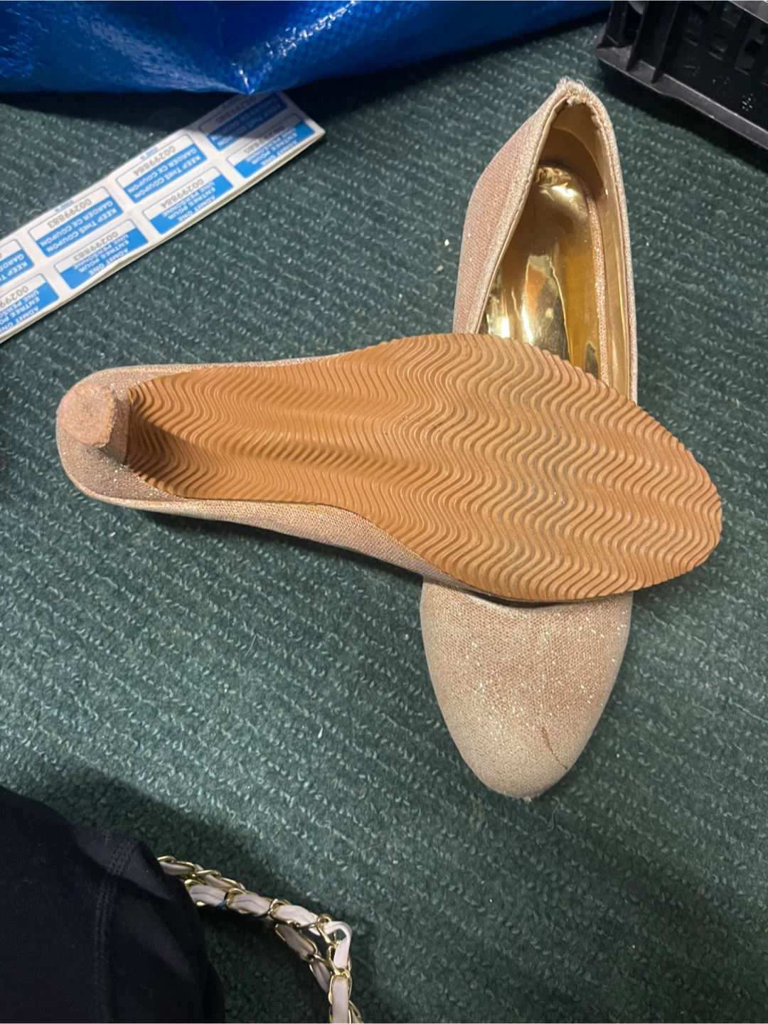 Glittery Gold Heels size 7/7.5 - photo 2