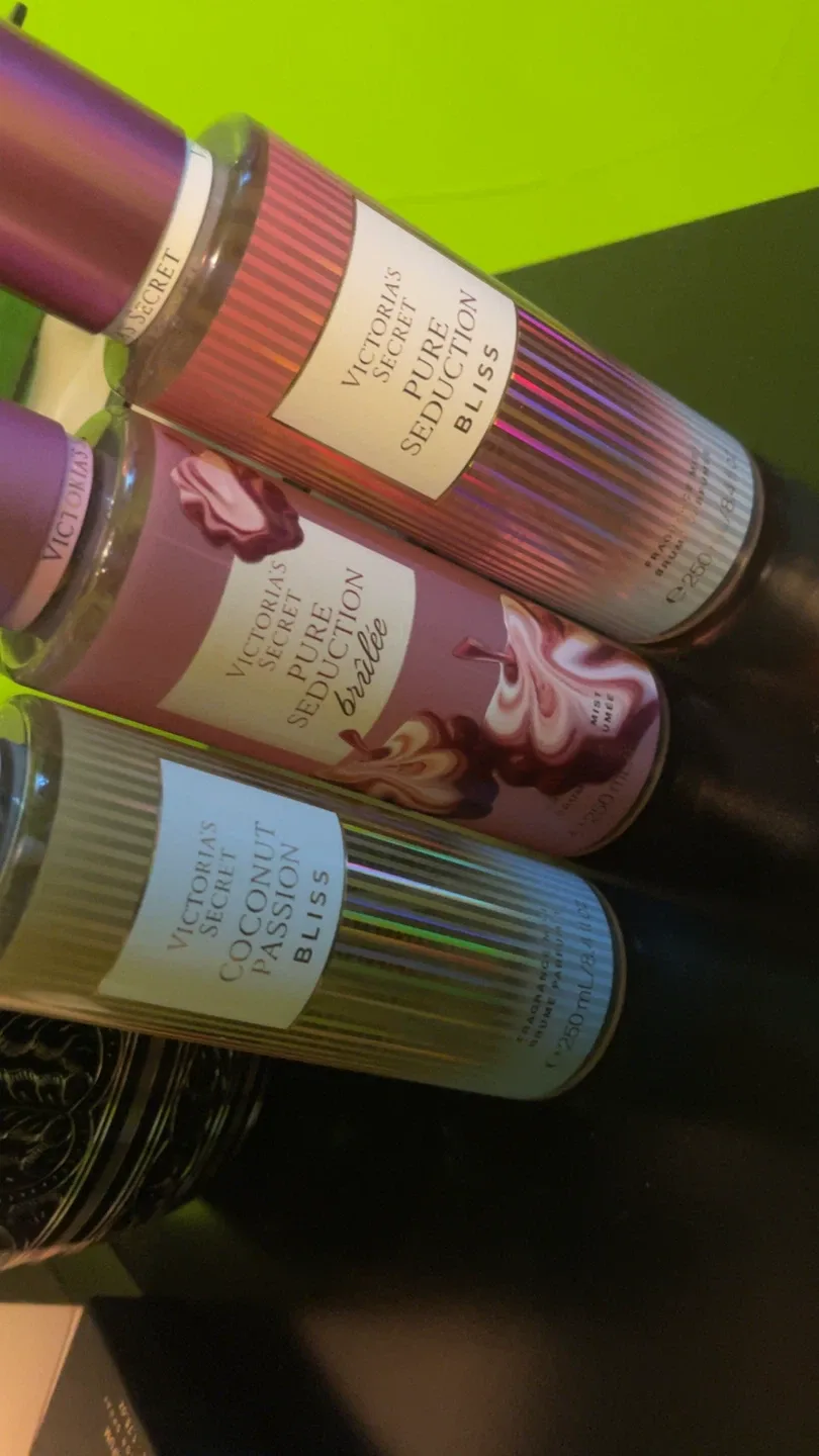 Victoria's Secret Body Mist Bundle thumbnail