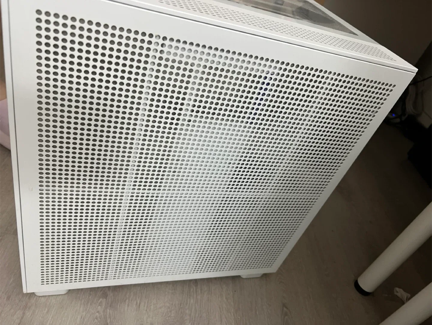 NZXT H9 elite White PC Case image indicator(4)