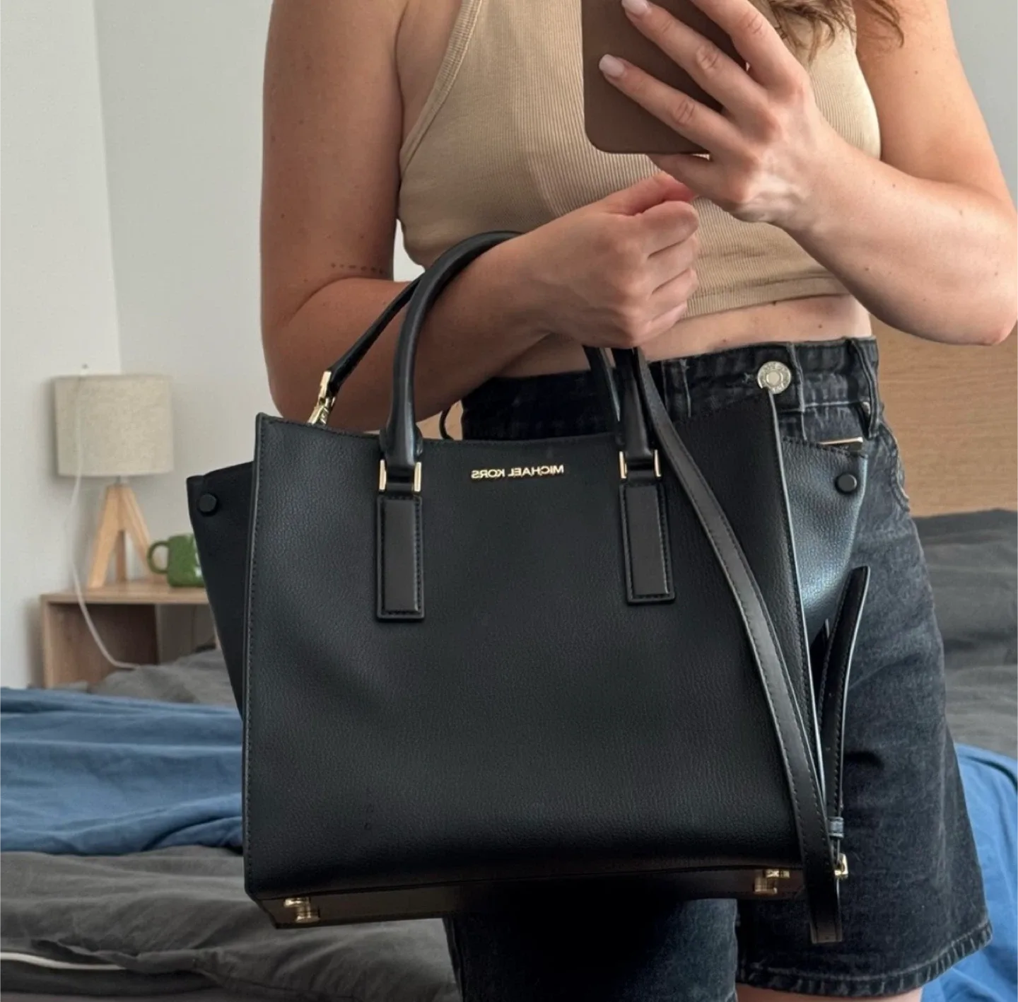 Michael Kors Black Leather Tote Bag image indicator(3)