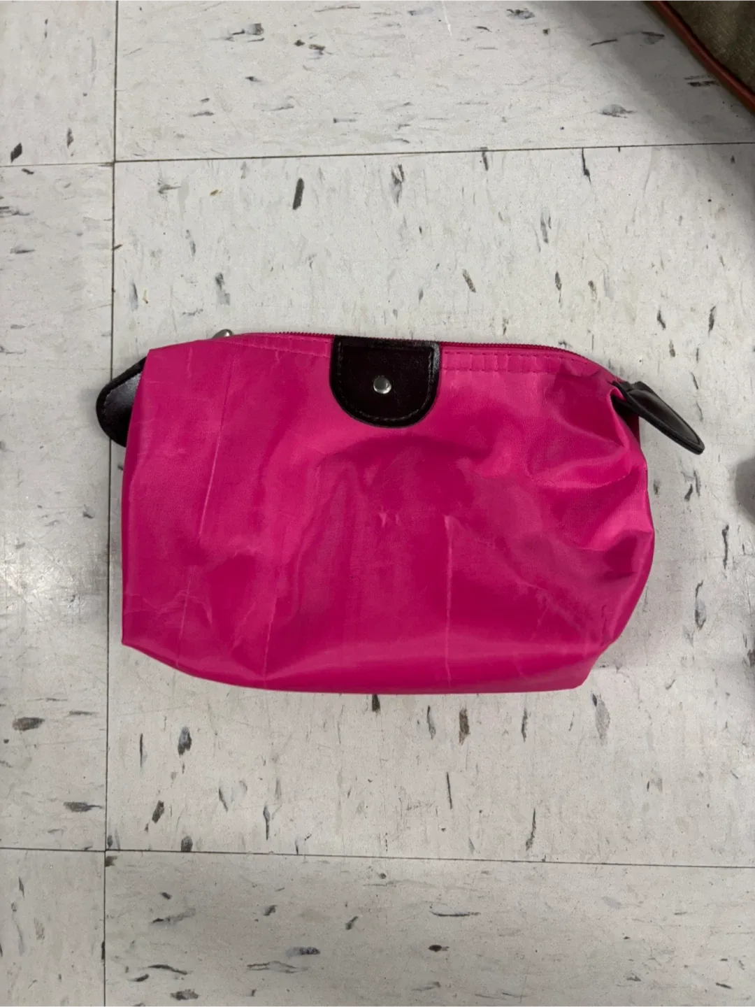 Travel bags pouches purses image indicator(7)