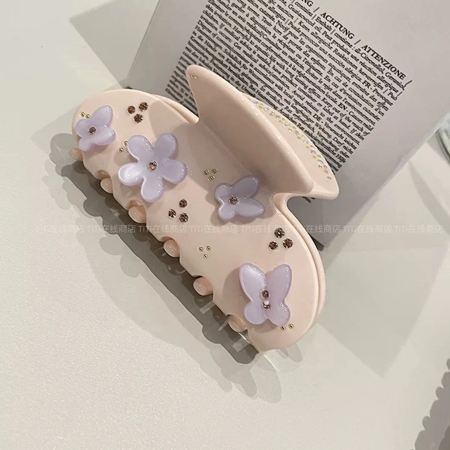 Emi Jay hair clip thumbnail