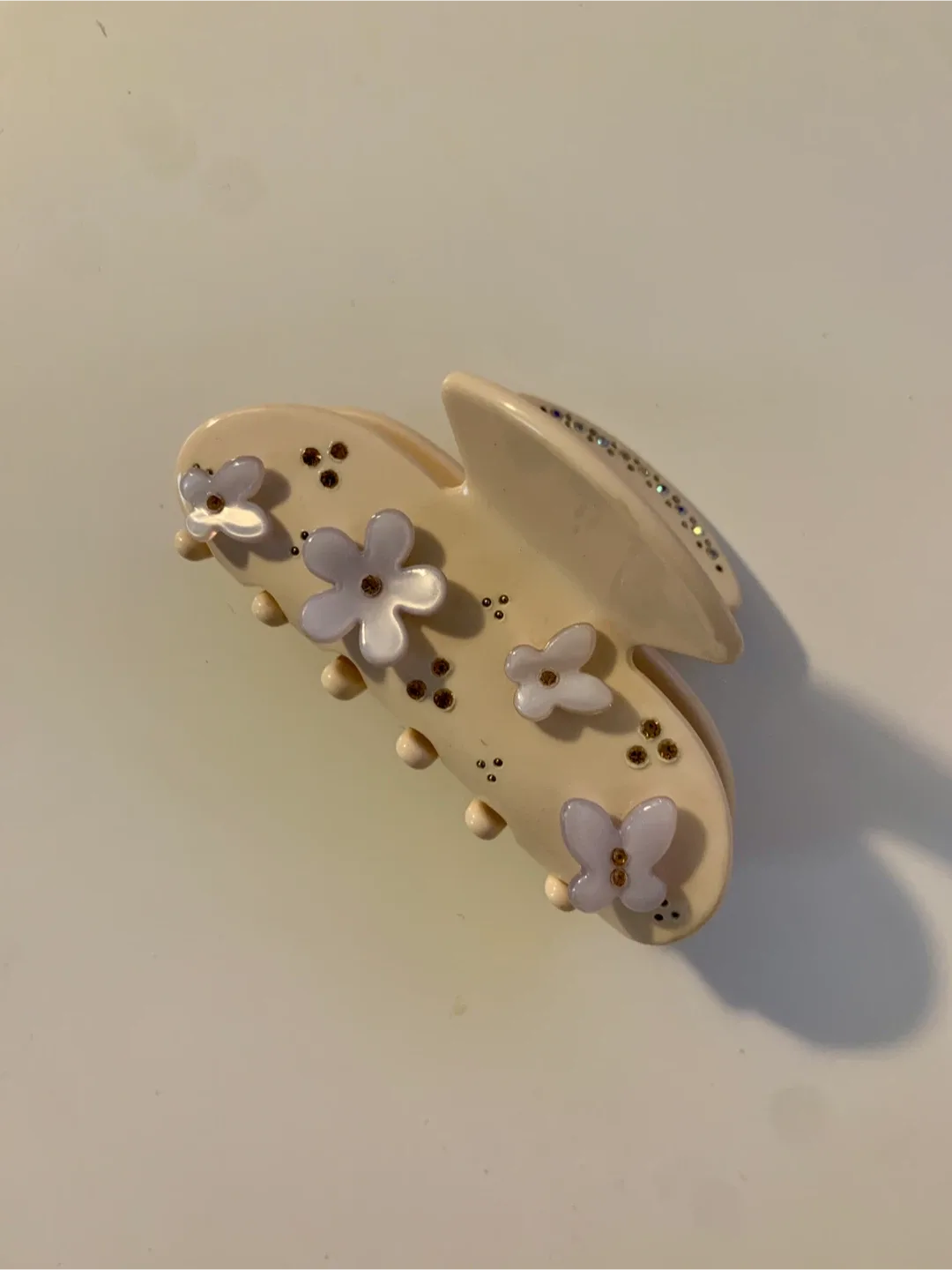 Emi Jay hair clip image indicator(3)