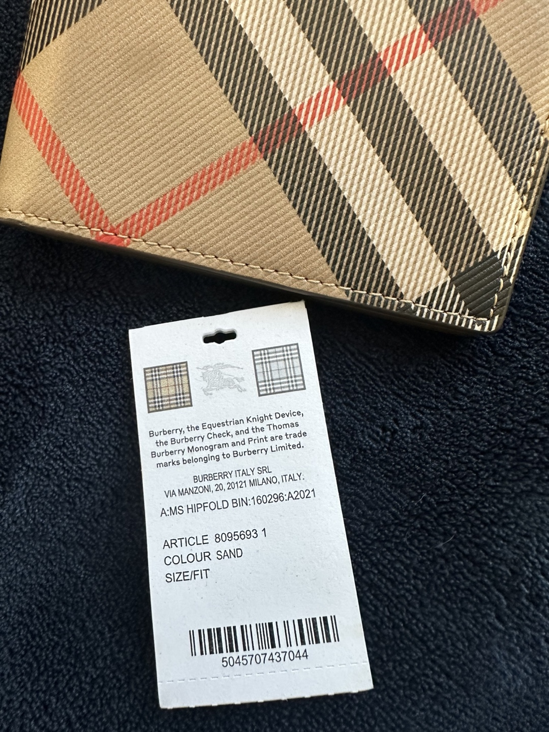Burberry Hipfold Wallet - Sand Colour - photo 5