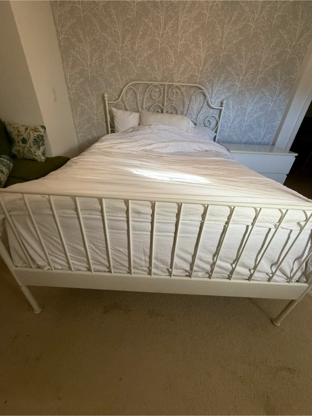 IKEA Hemnes White Bed Frame image indicator(2)