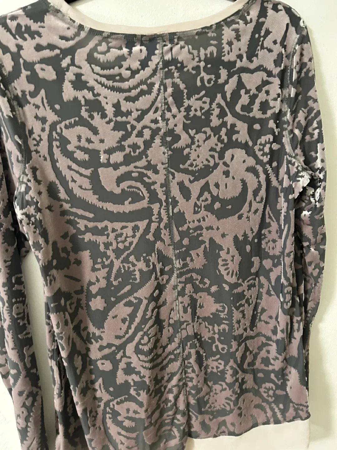 Simply Vera Vera Wang Top - L image indicator(2)