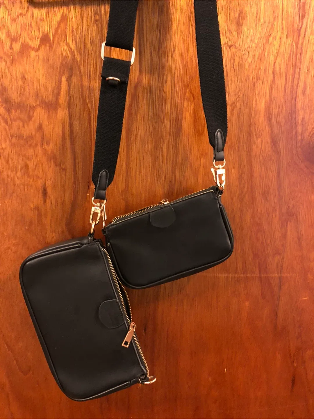 Black Crossbody Bag with Detachable Pouch image indicator(2)