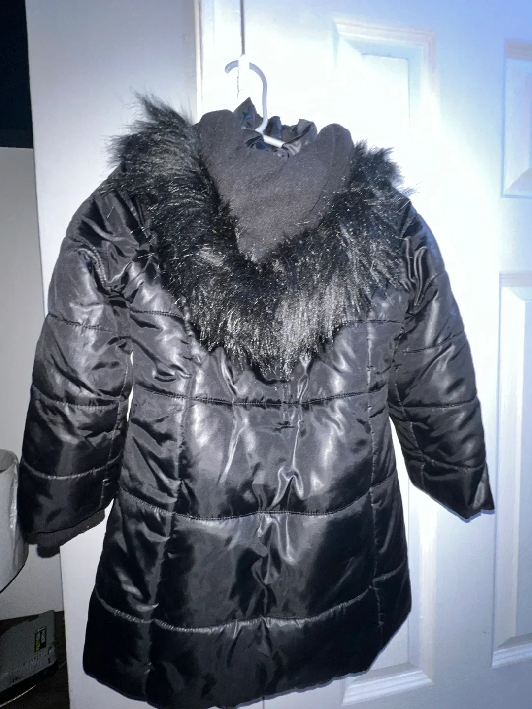 Calvin Klein Girls' Black Puffer Coat image indicator(2)