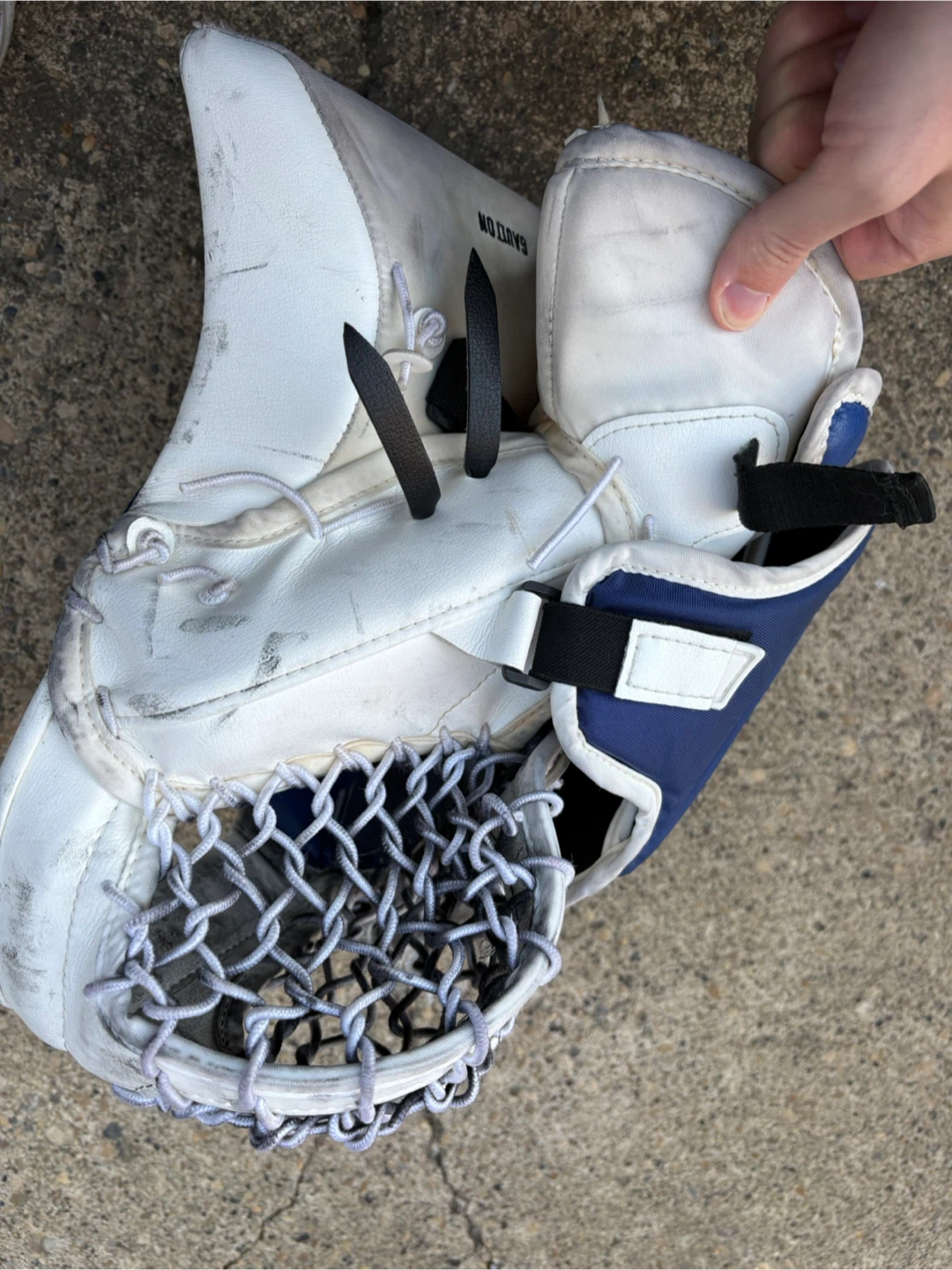 Senior CCM Hockey Goalie Glove - photo 4