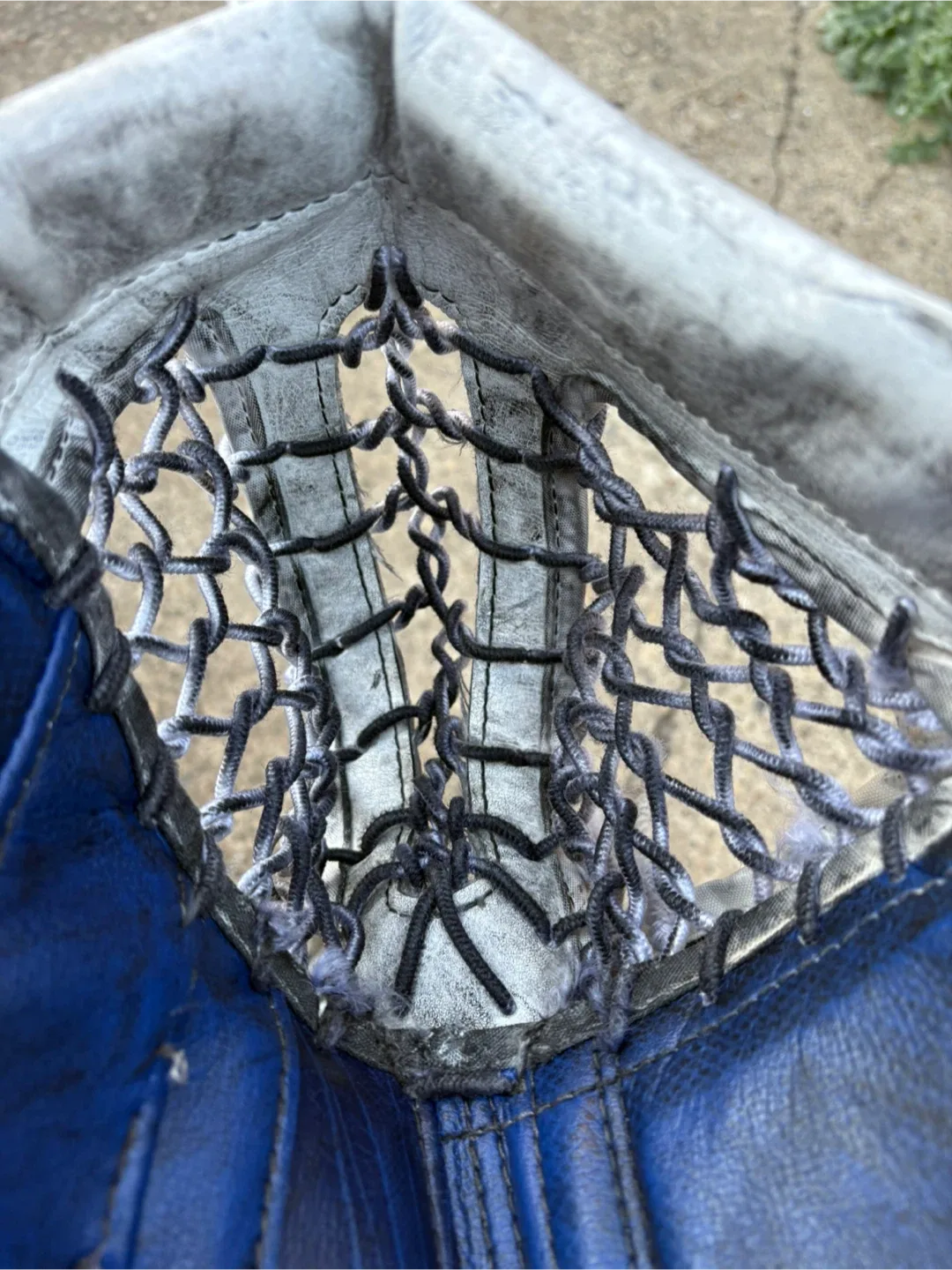 Senior CCM Hockey Goalie Glove image indicator(9)