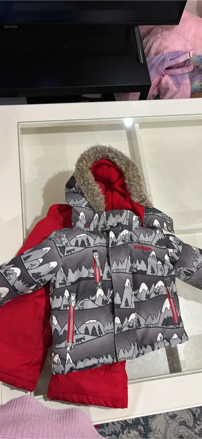OshKosh B'gosh Snowsuit Set image indicator(2)
