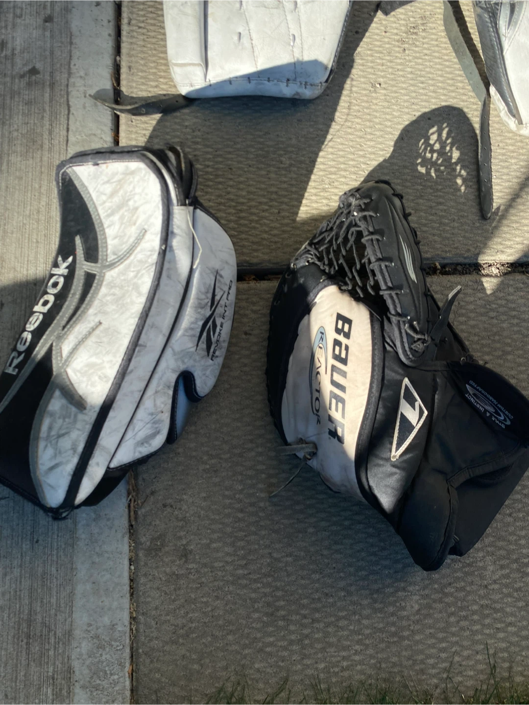 Senior Goalie Equipment Set - photo 3