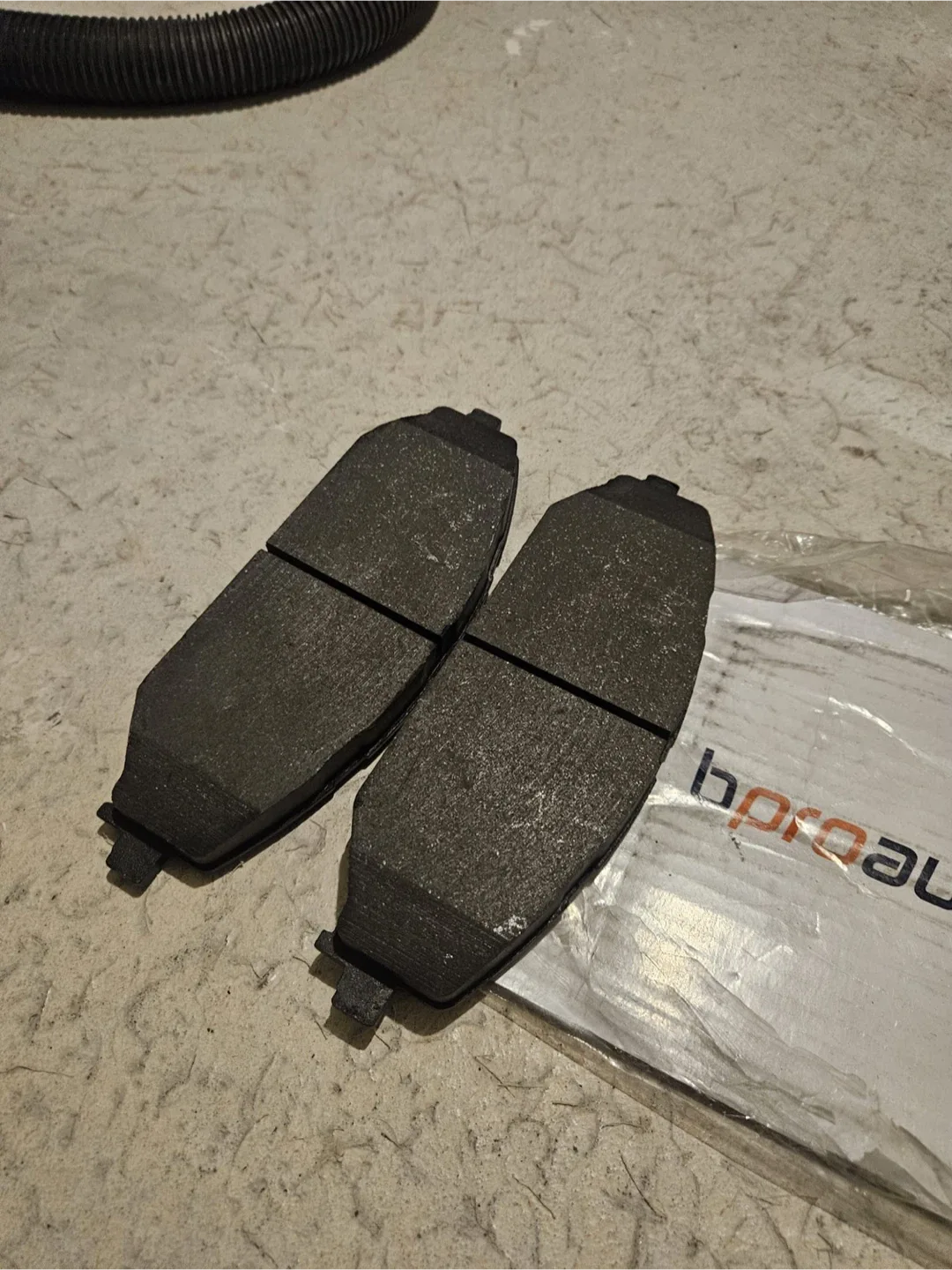 bproauto 1BP00271AB CAC-NAO-1B GG N24 Brake Pads image indicator(2)