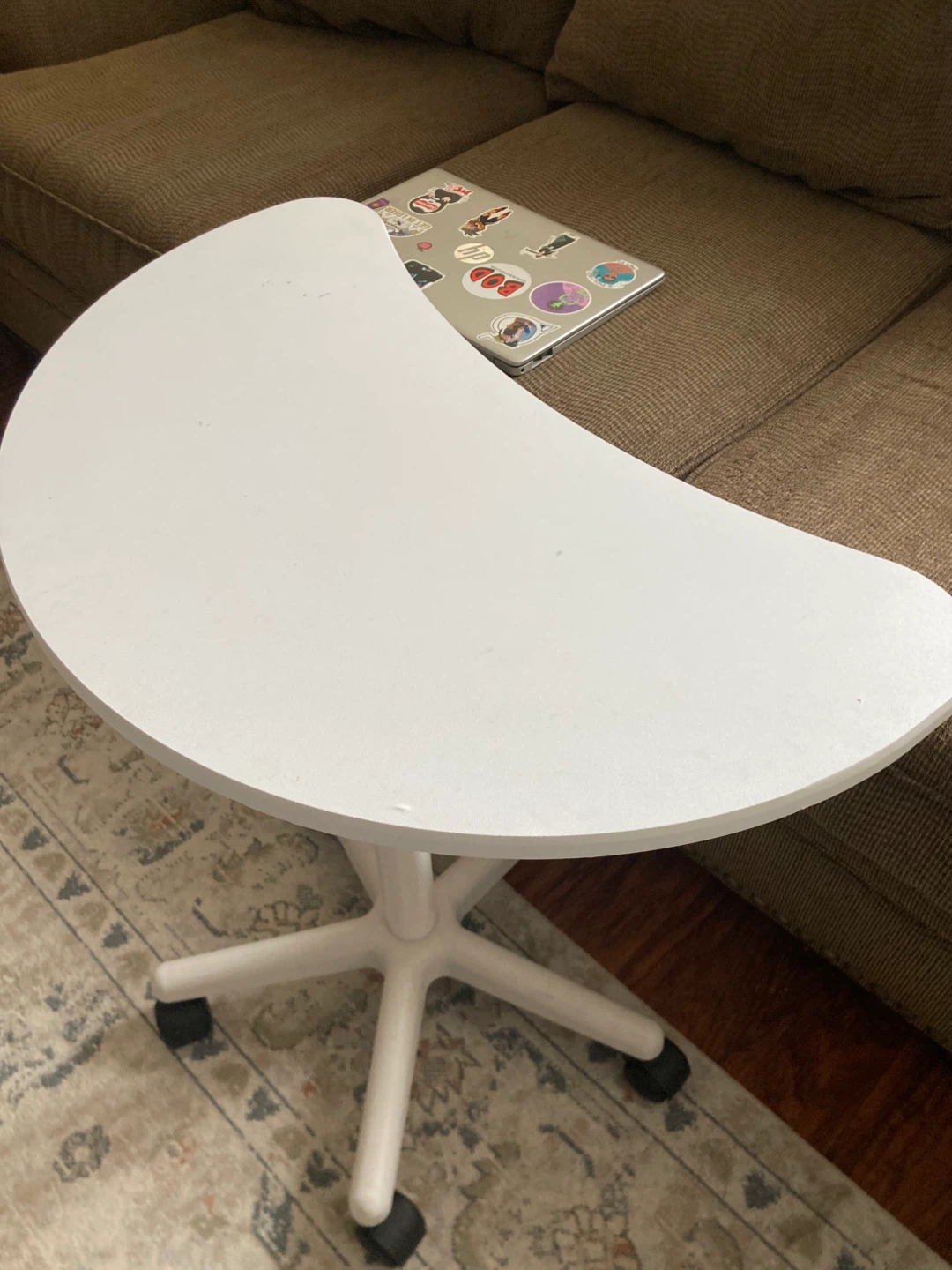 White Adjustable computer desk with wheels - photo 3