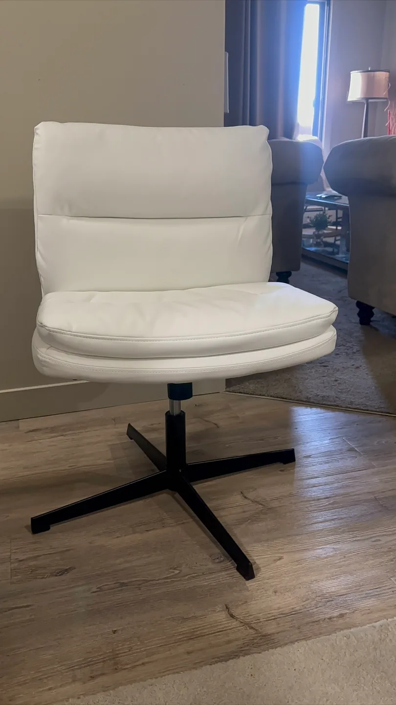 Brand‑new armless office/vanity chair-White image indicator(2)