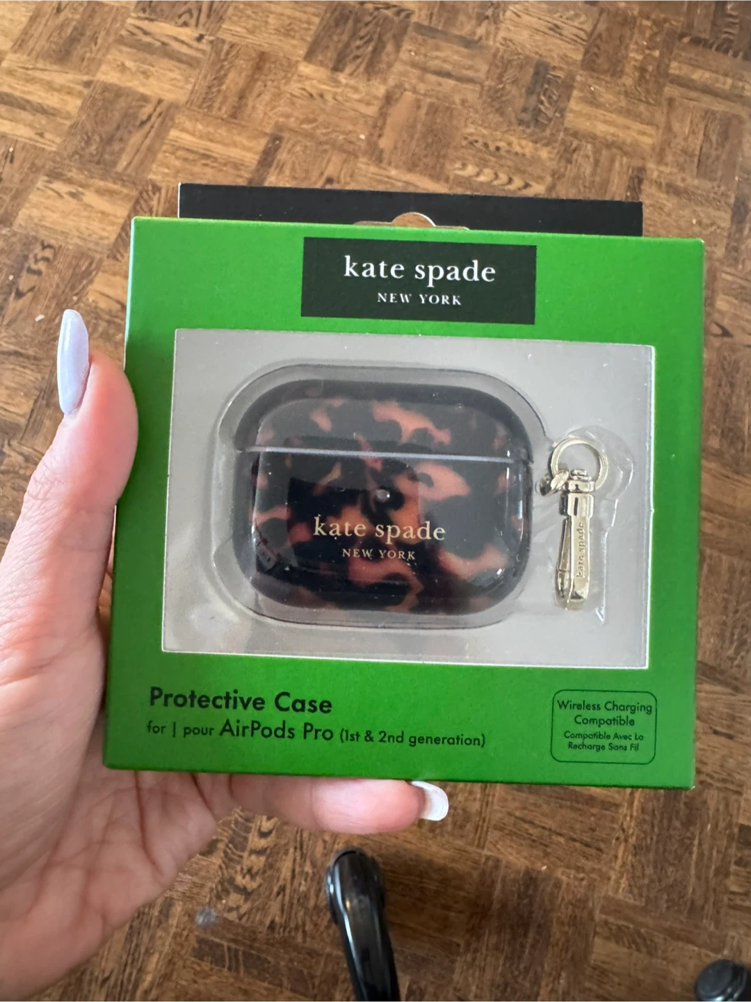Kate Spade Protective Case for AirPods Pro (1st & 2nd gen) - photo 2
