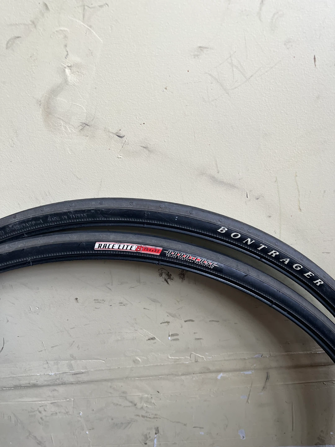 700x23c Bontrager Race Lite Road Bike Tire