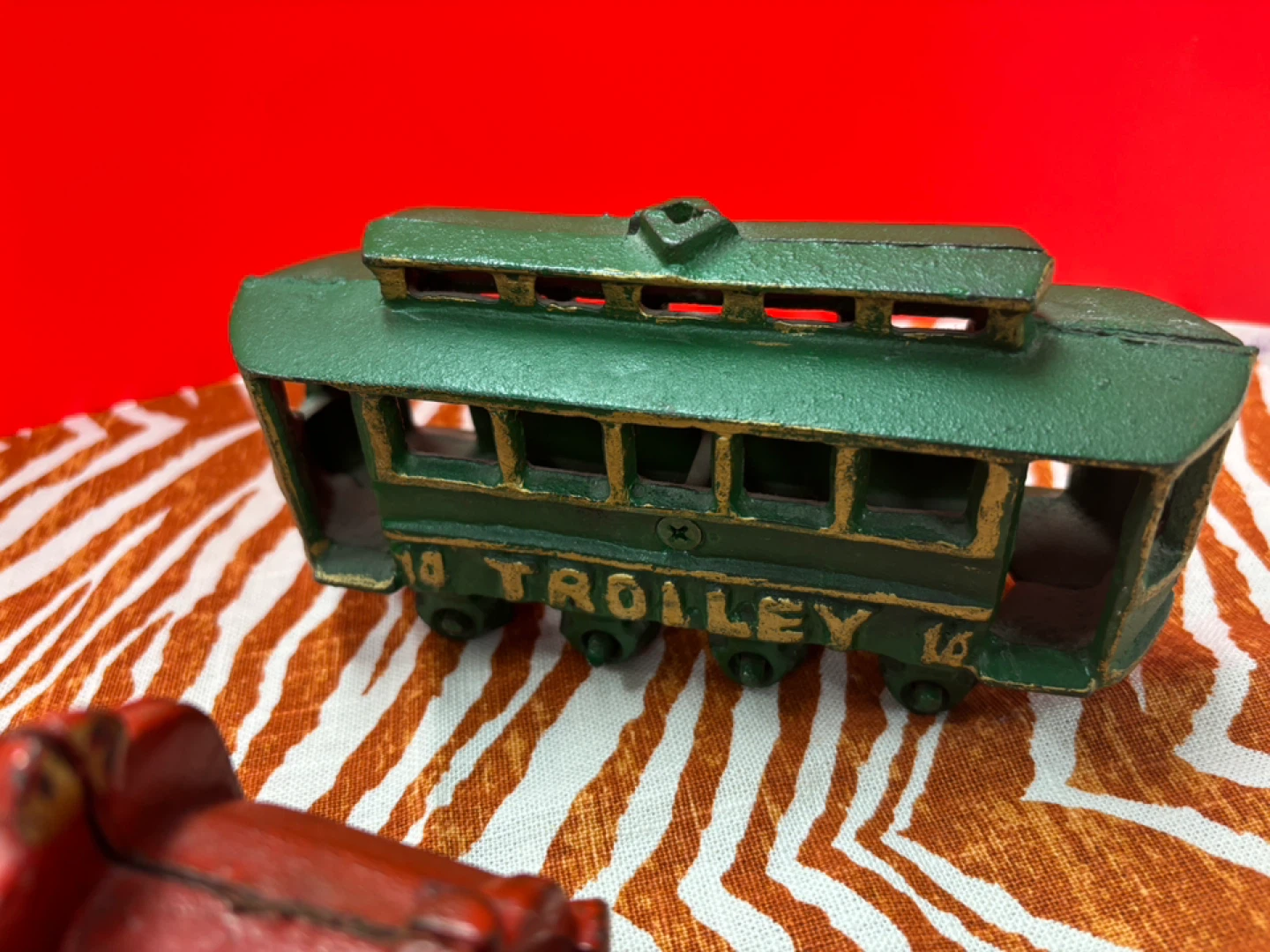 Vintage Cast Iron Toy Trolley & Fire Truck - photo 4