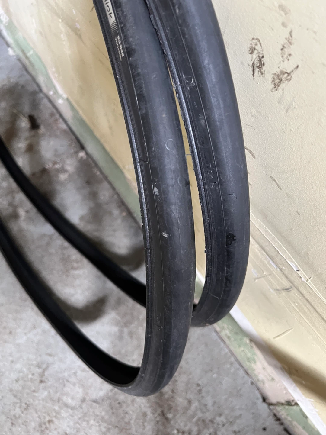 Vittoria Zaffiro Slick 700x23c Bike Tires
