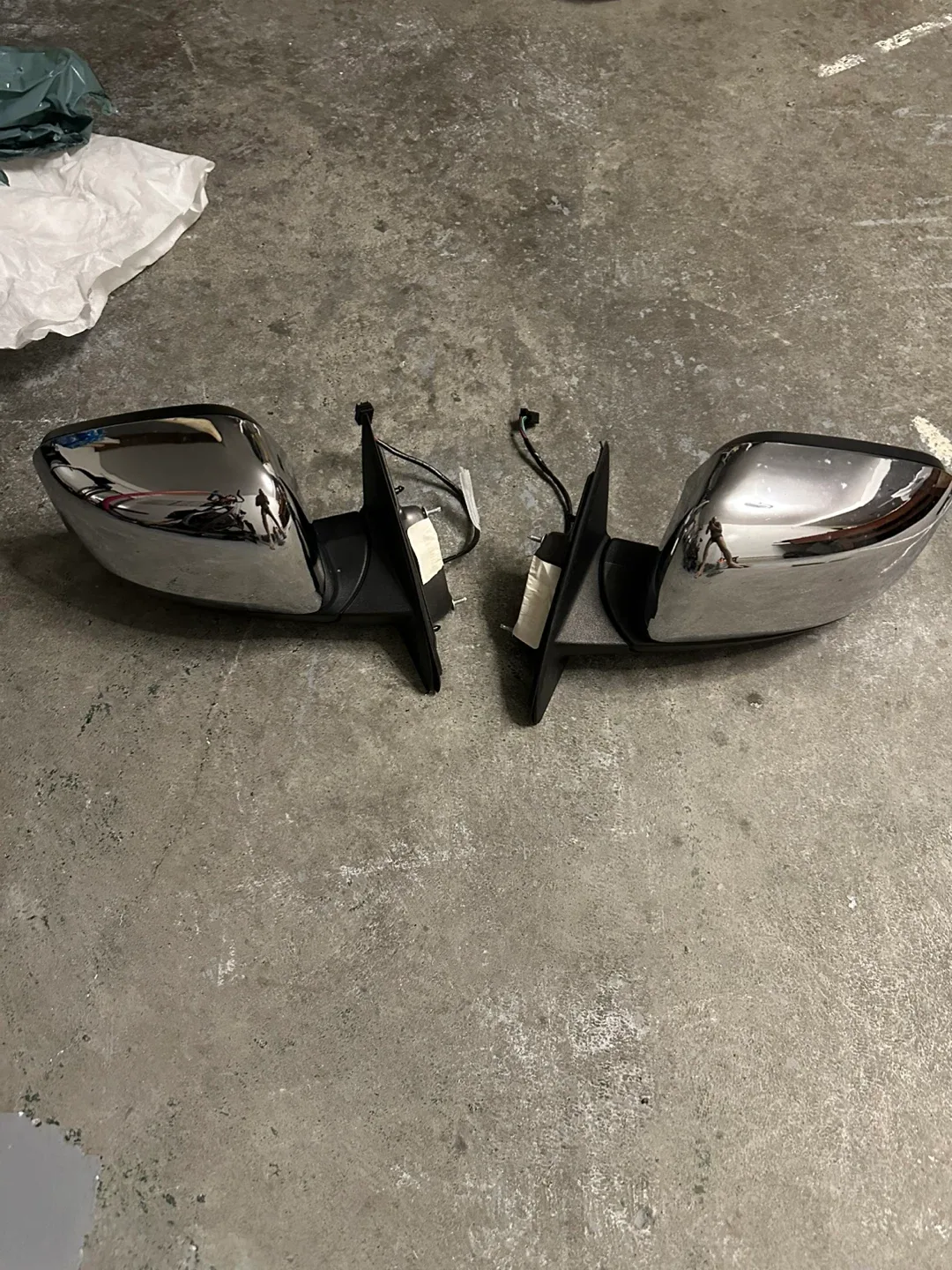 Chrome Side Mirrors - Set of 2 image indicator(2)