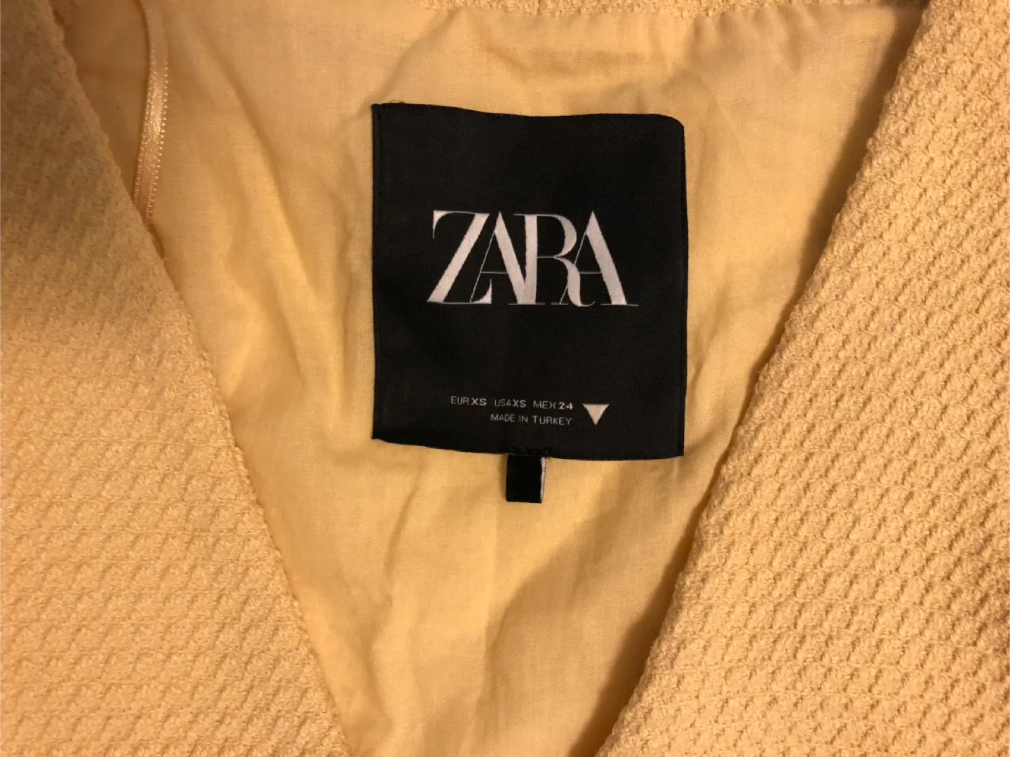 Zara Textured Weave Vest - Size XS image indicator(2)