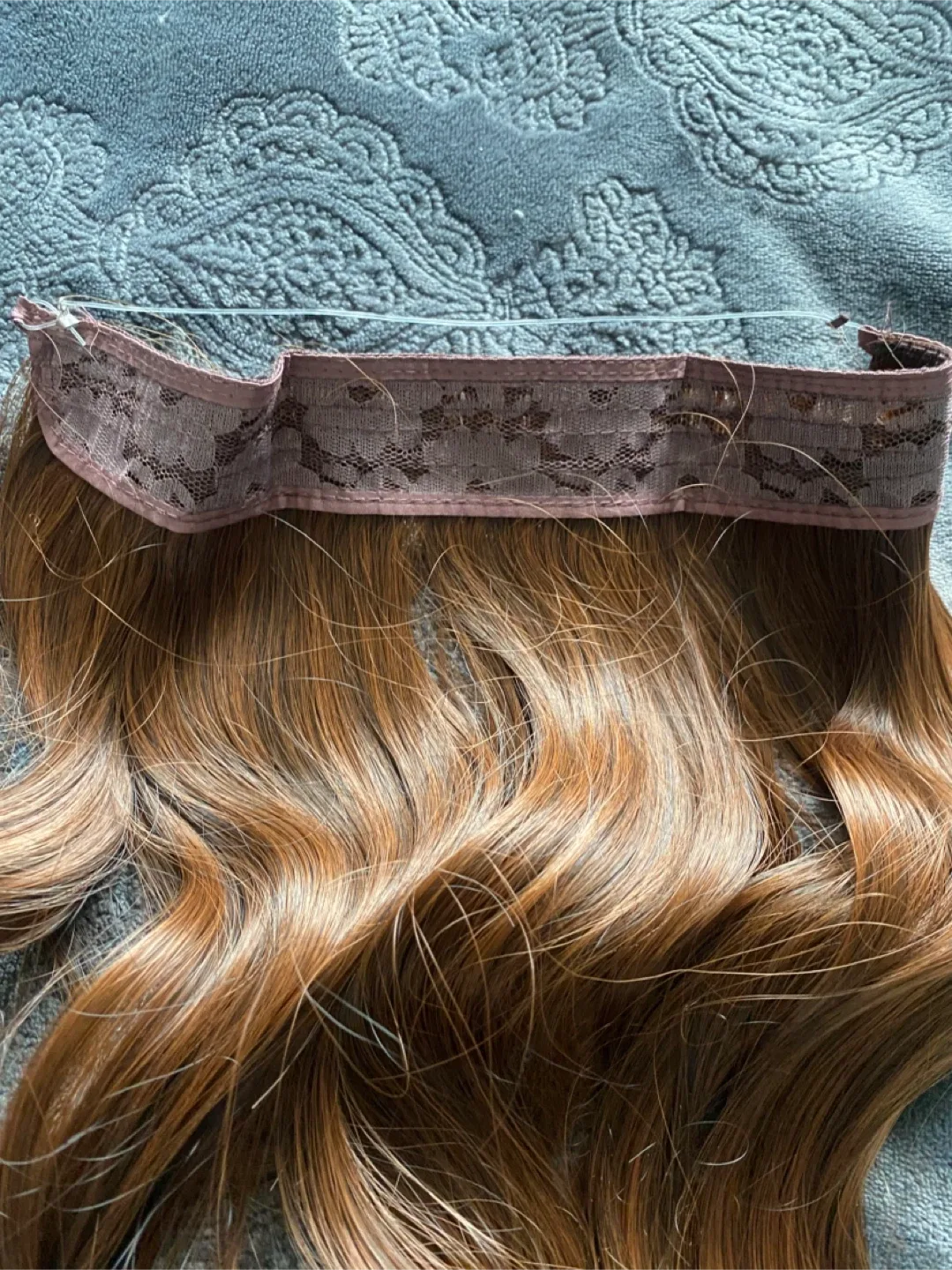 New halo Hair Extensions wavy, light brown premium synthetic image indicator(3)