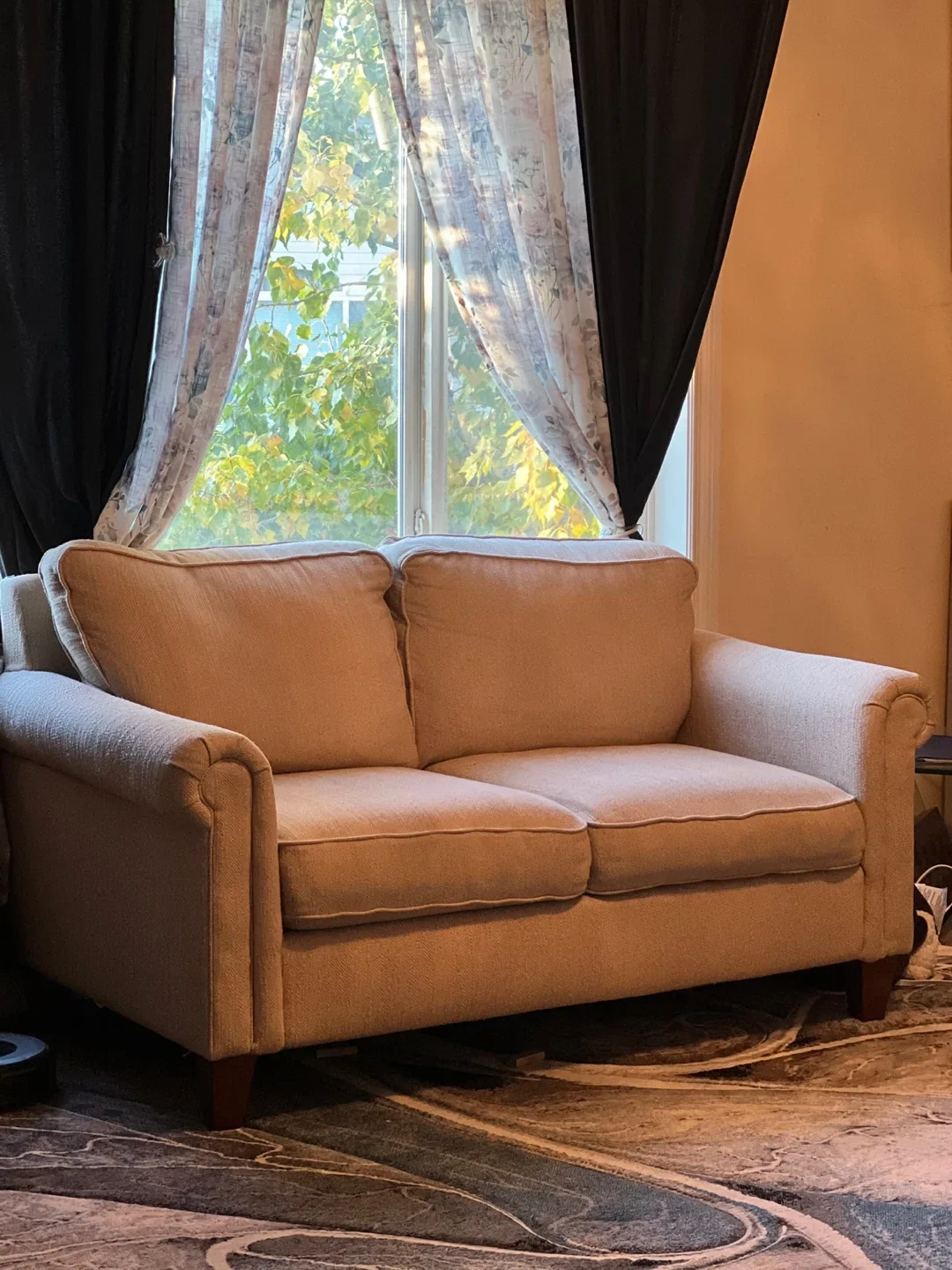 LaZboy sofa set image indicator(5)