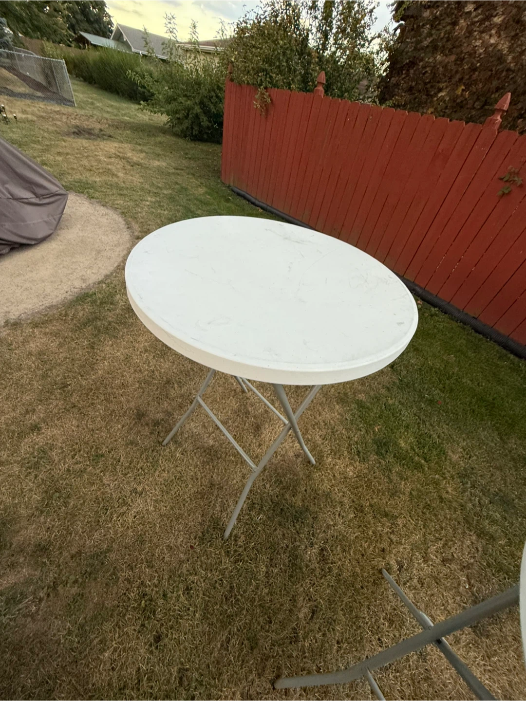 Folding Round Tables - White - photo 4