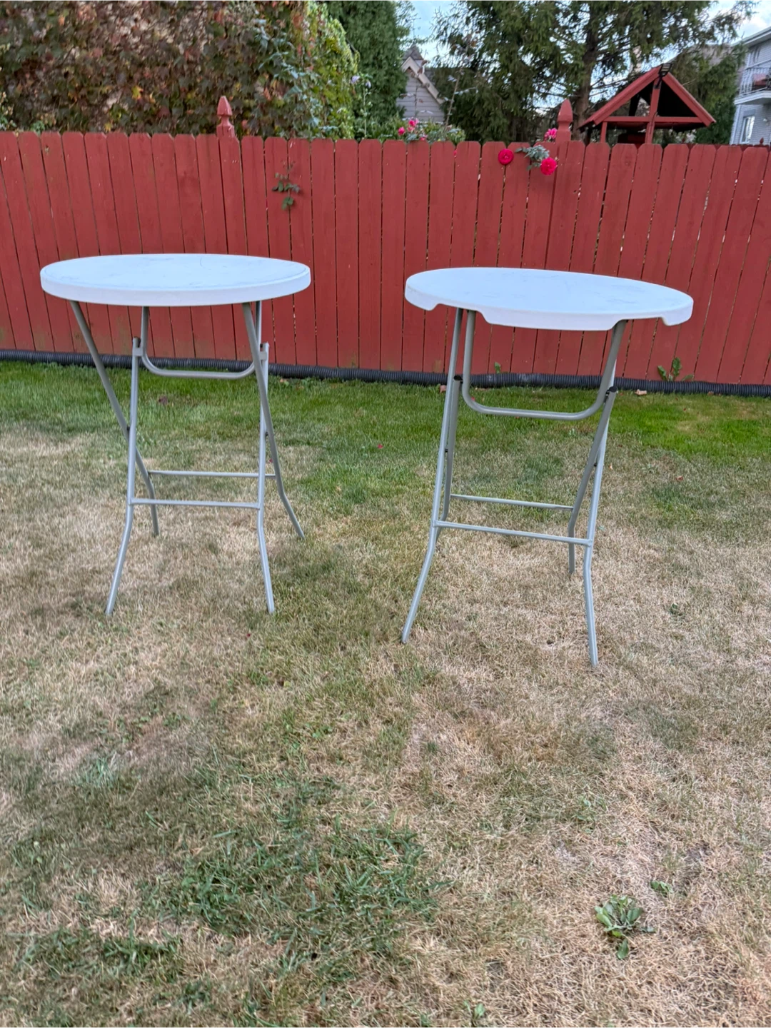 Folding Round Tables - White