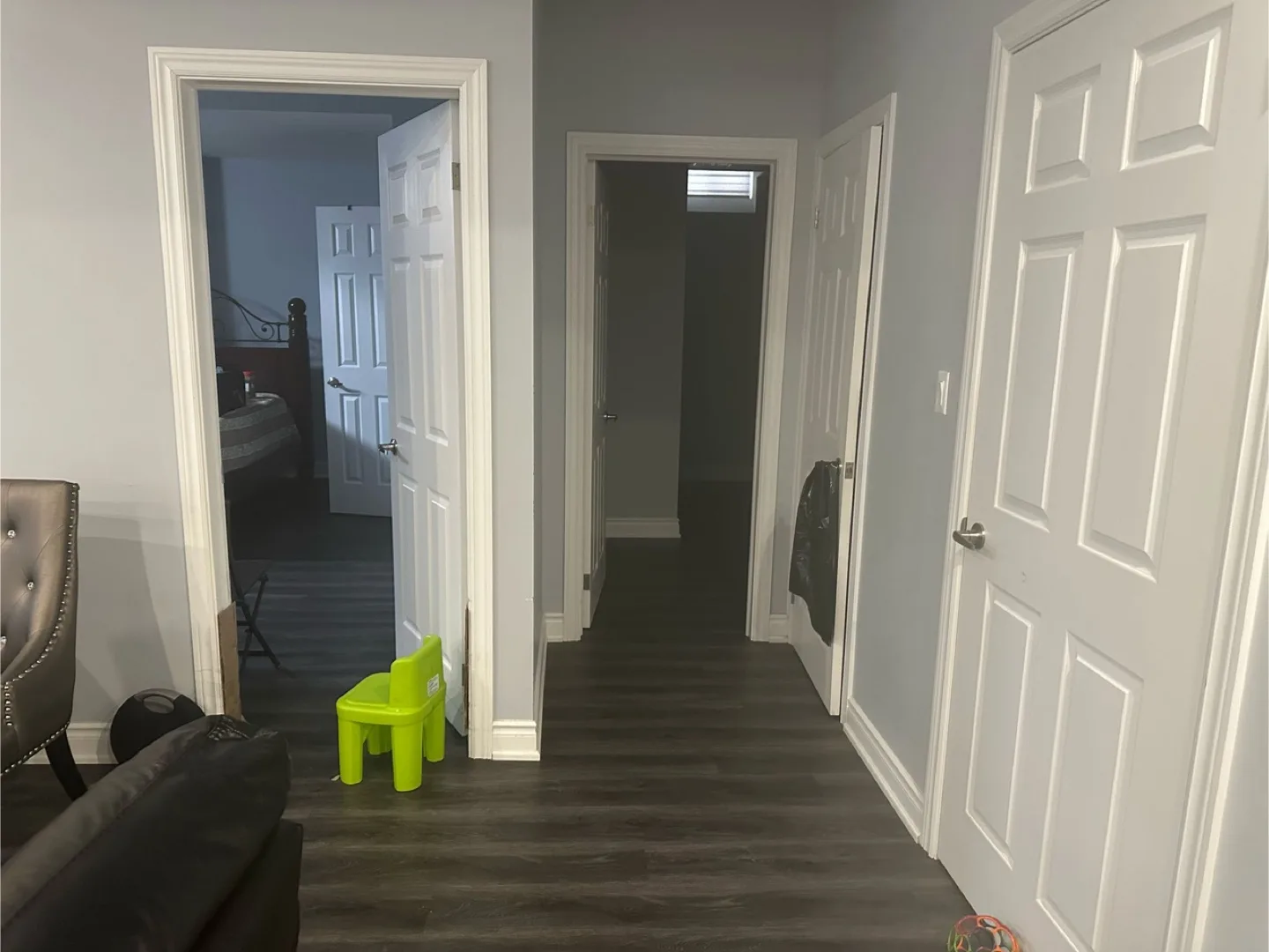 2 rooms for rent with 2 parking avail.  Avail from nov1 image indicator(4)