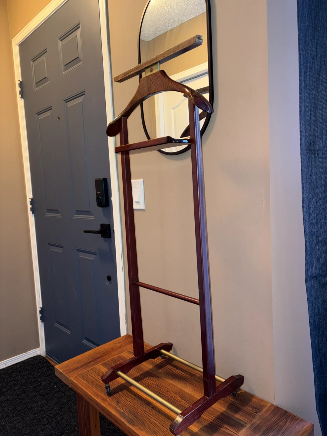 Vintage Italian made Brevettato timber and brass gents valet - photo 2