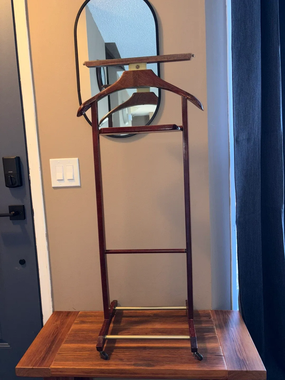 Vintage Italian made Brevettato timber and brass gents valet