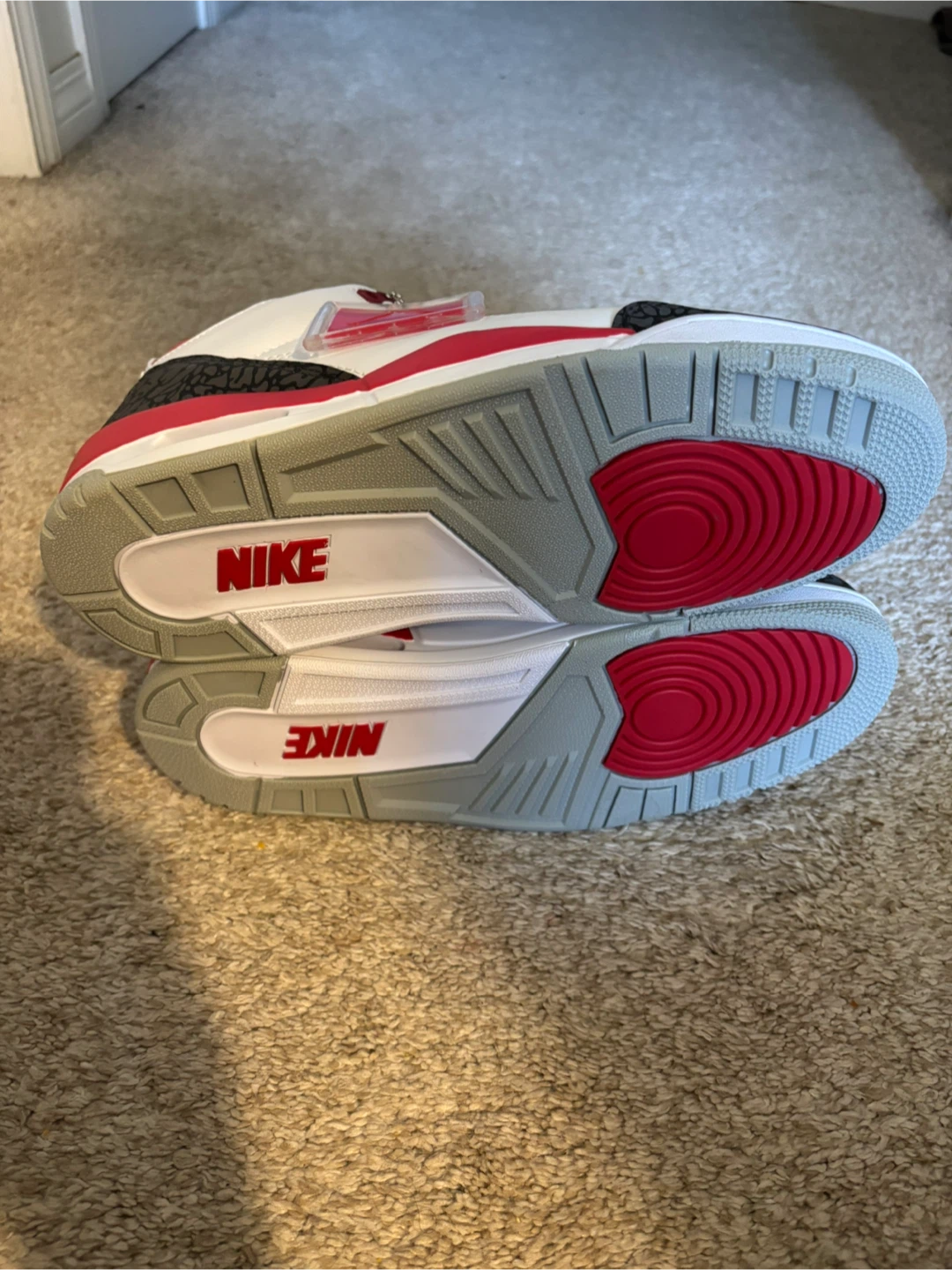 Jordan 3 Retro Fire Red - photo 5