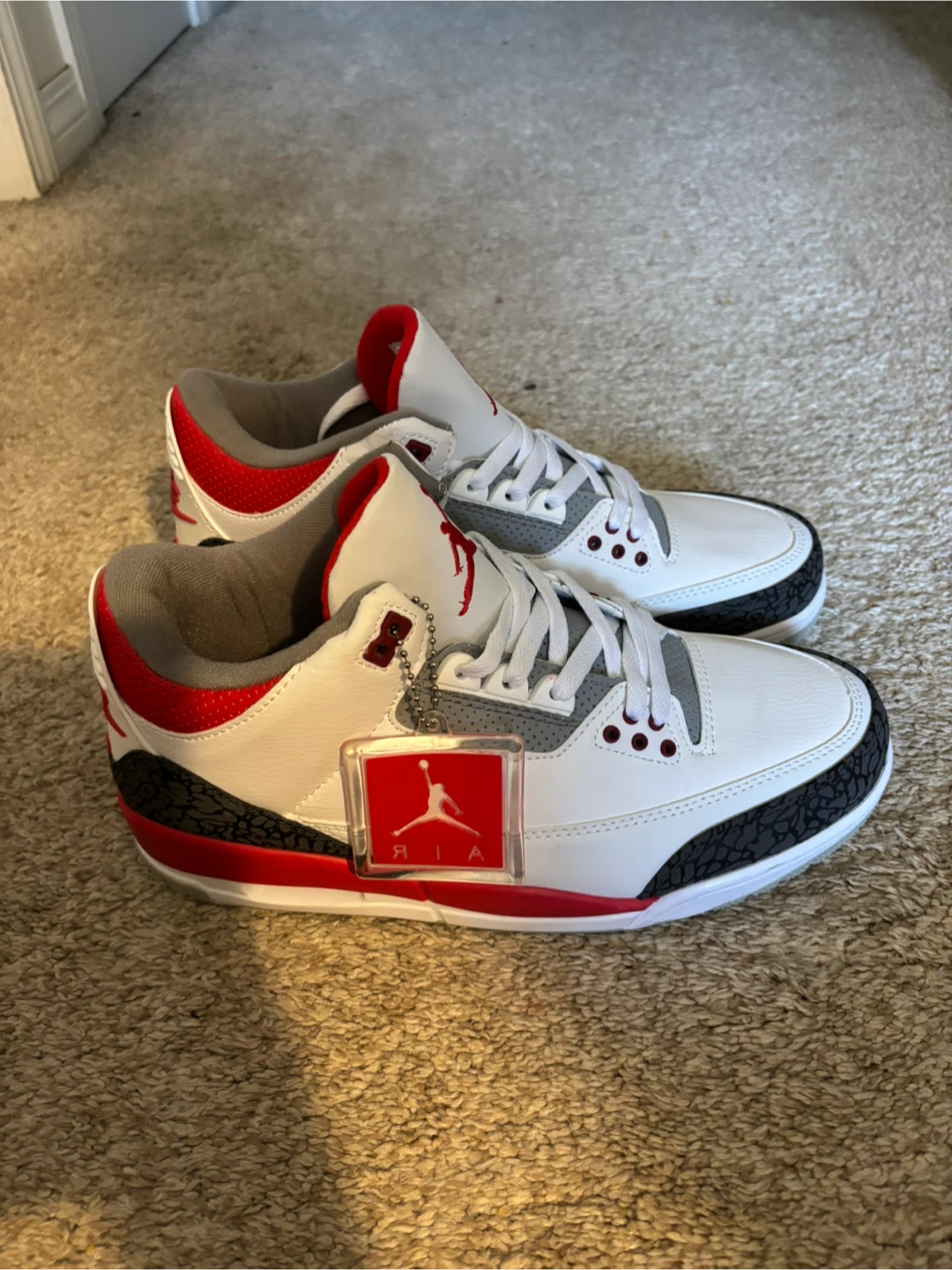 Jordan 3 Retro Fire Red - photo 4