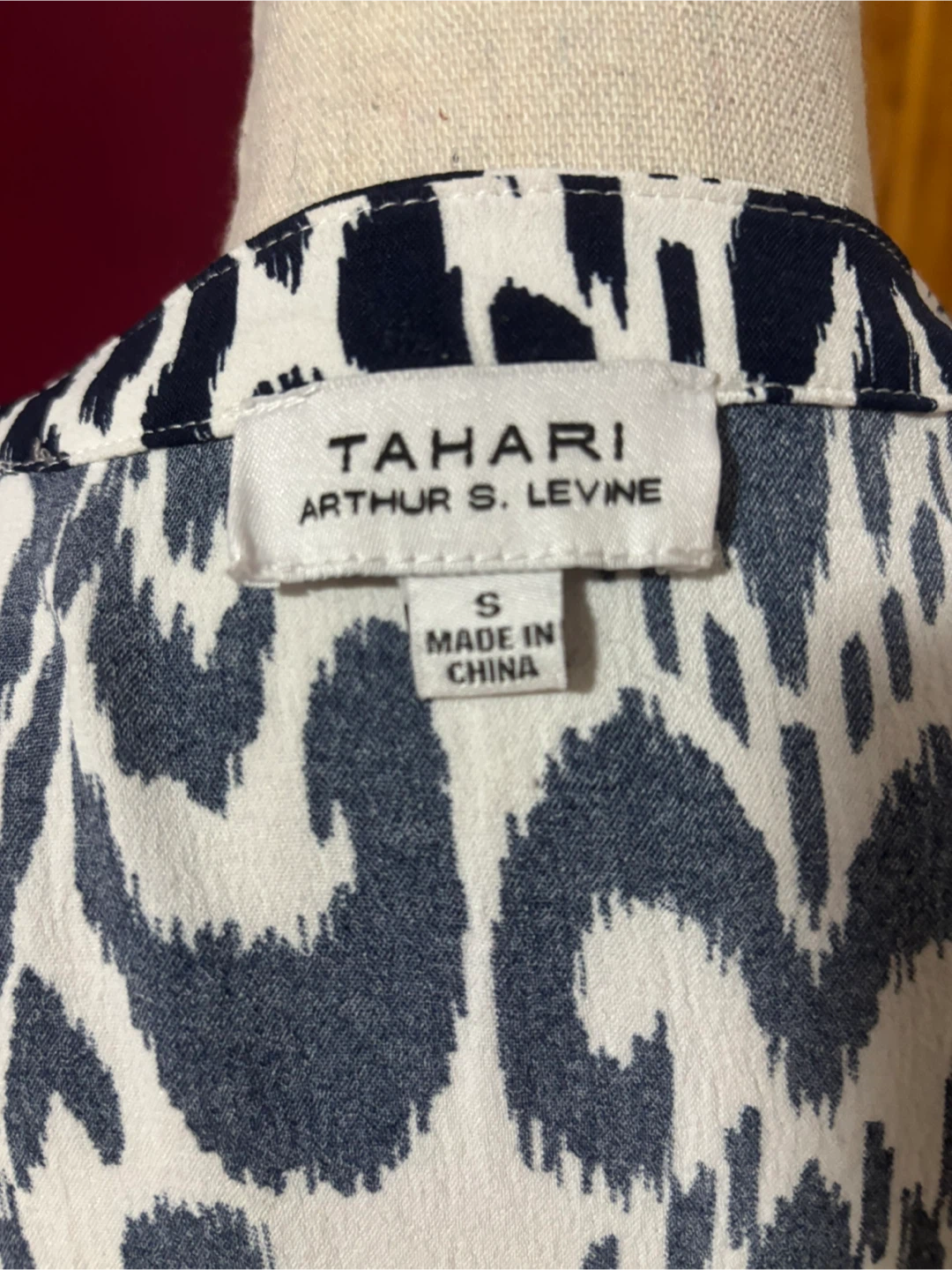 Tahari Arthur S. Levine Dress - Size Small - photo 3