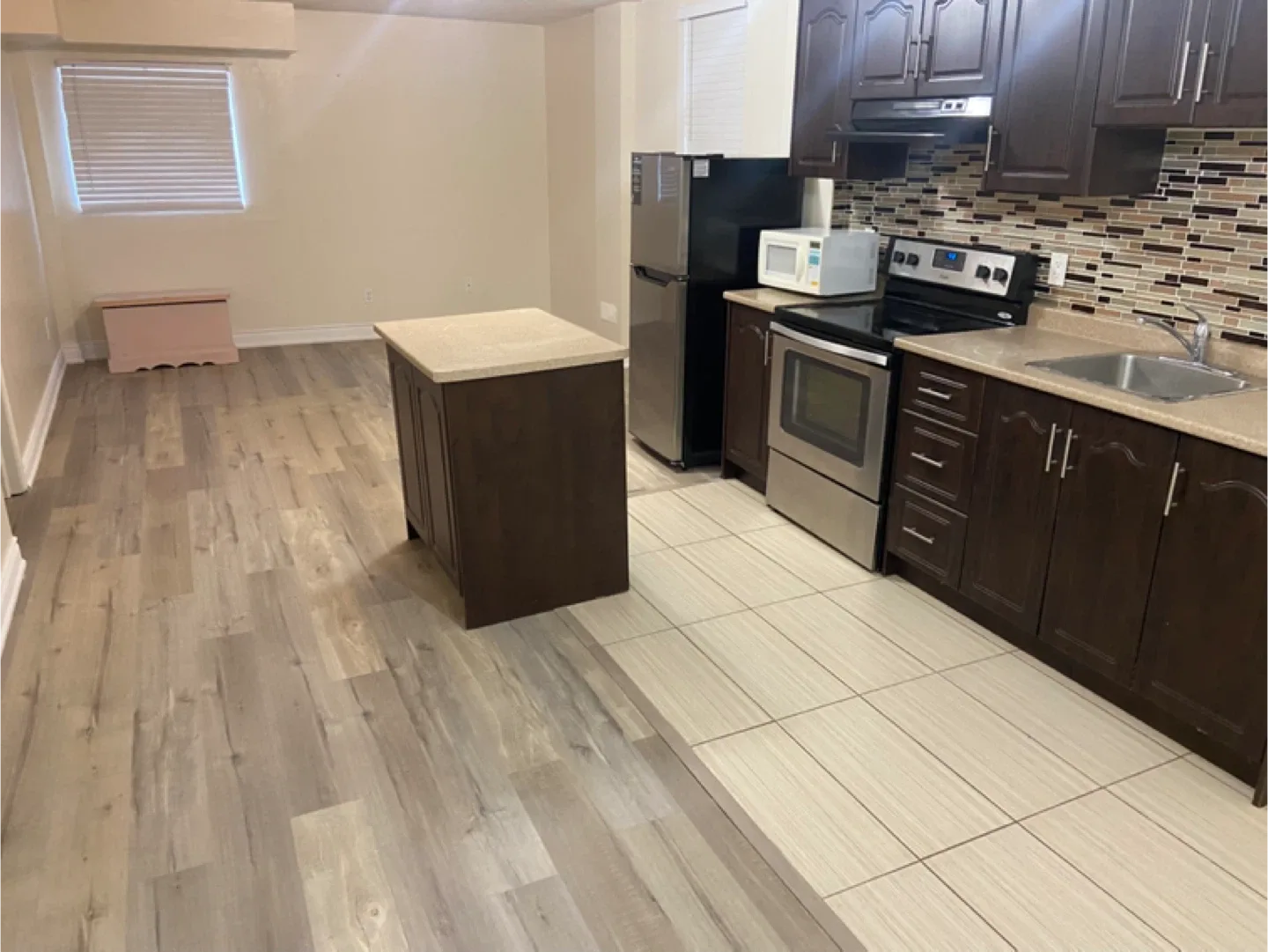 2 Bedroom Legal Basement Apartment image indicator(6)