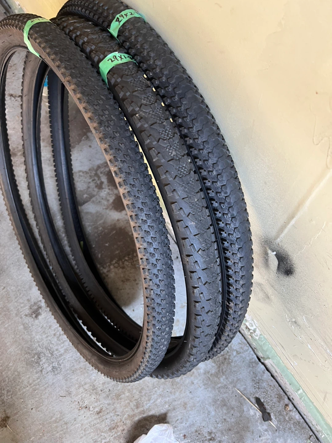 Set of 3 Bike Tires 29x2.1 ($15 each) - photo 2