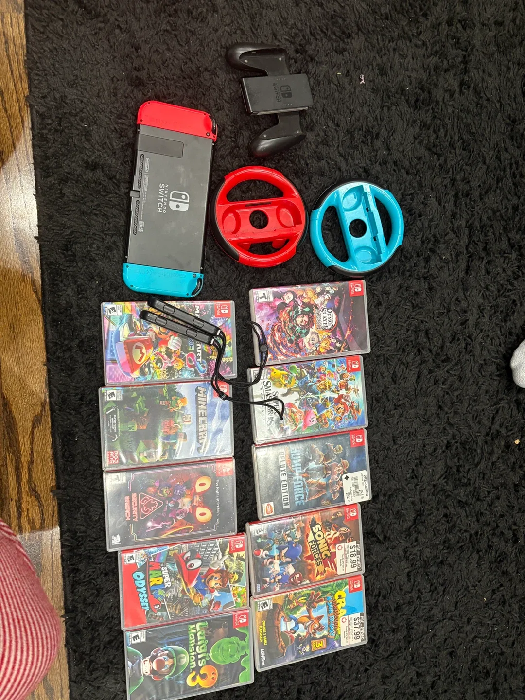 Nintendo Switch Console Bundle image indicator(3)