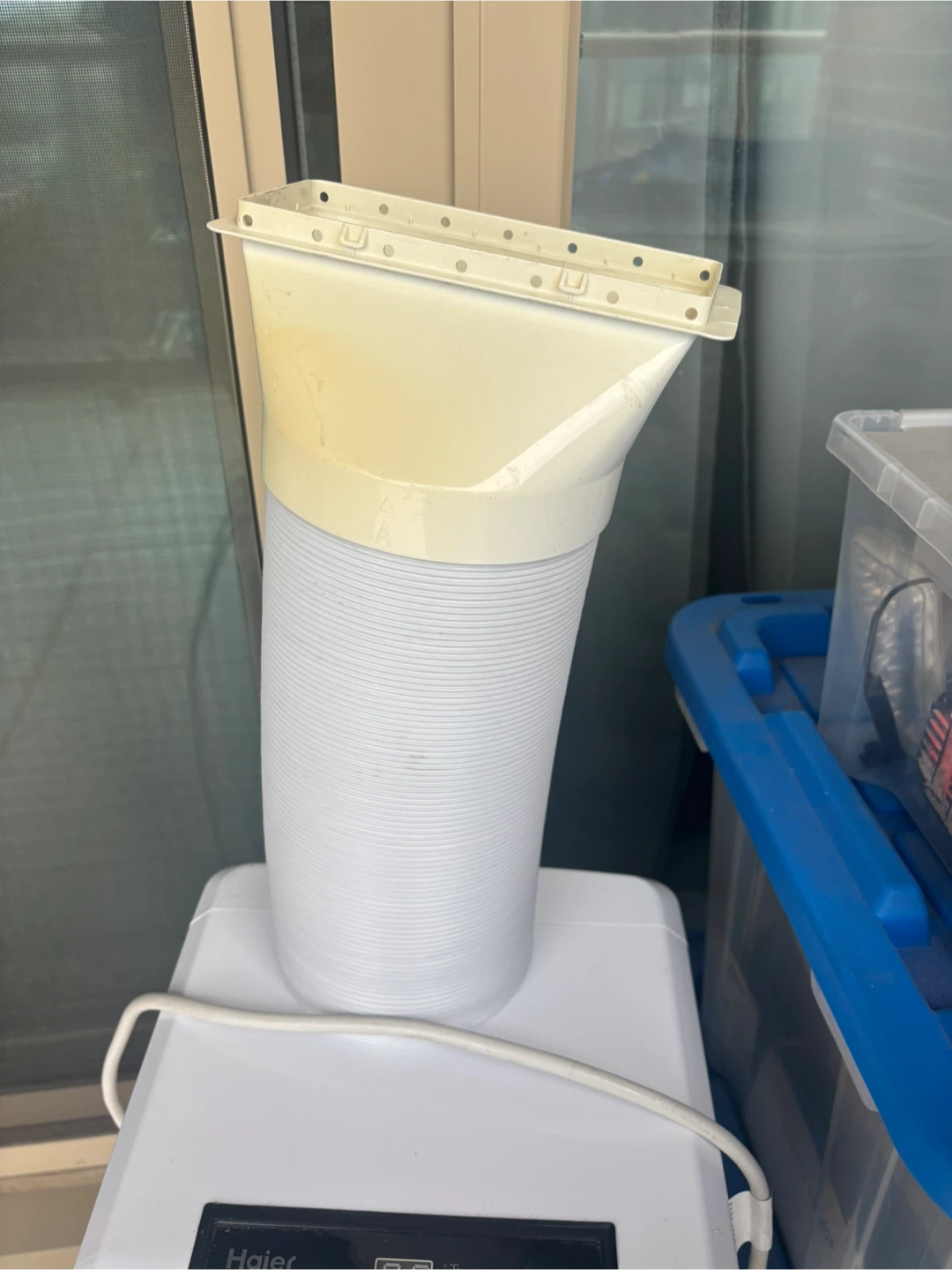 Haier 10,000 BTU Portable Air Conditioner - photo 3
