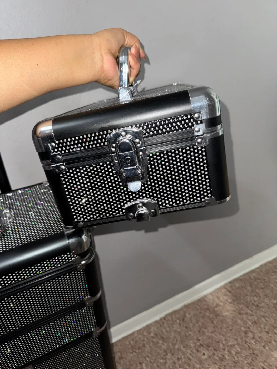 Rolling Makeup Organizer Case - Black image indicator(7)