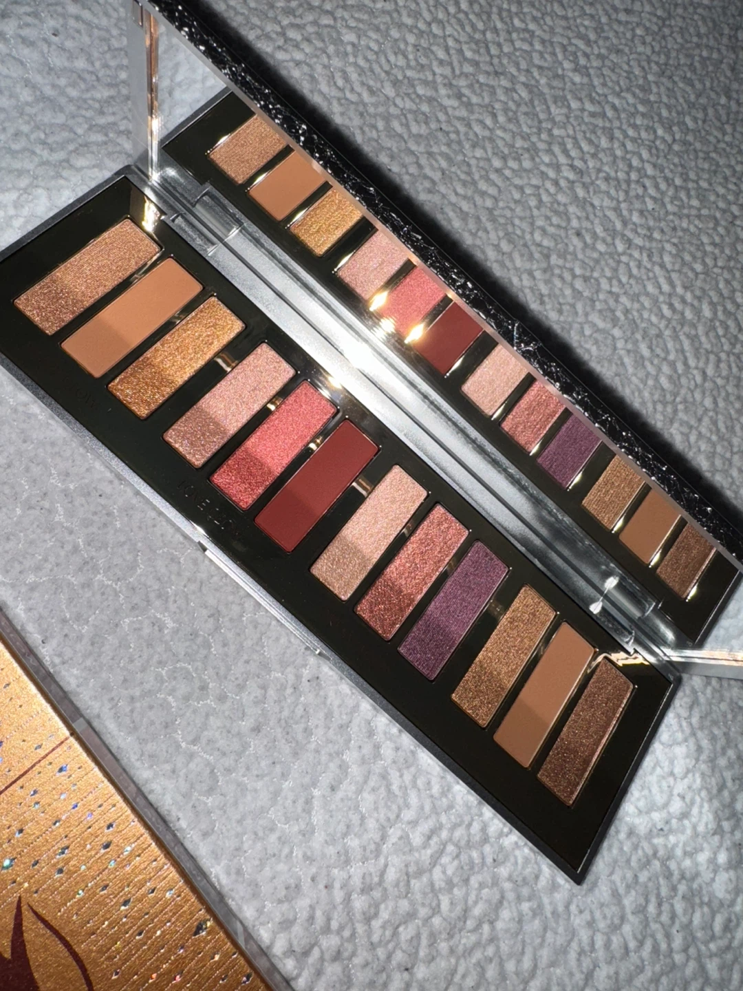 Charlotte Tilbury Bejewelled Eyes to Hypnotise Palette - photo 3