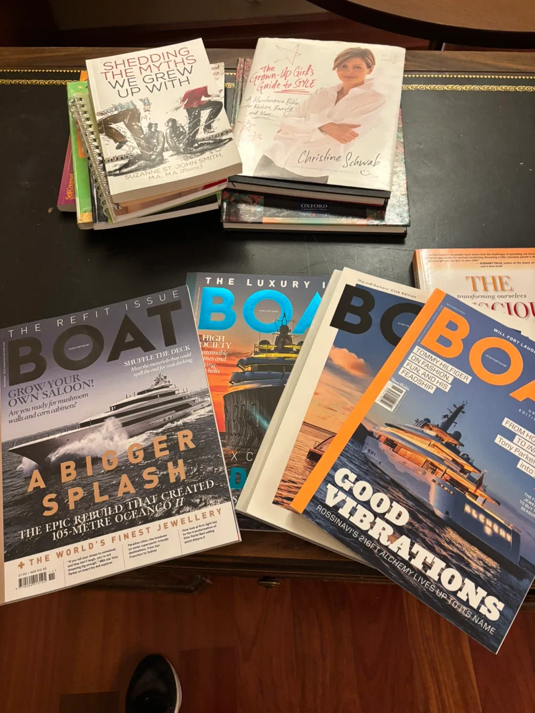 Boat International Magazine Collection image indicator(2)