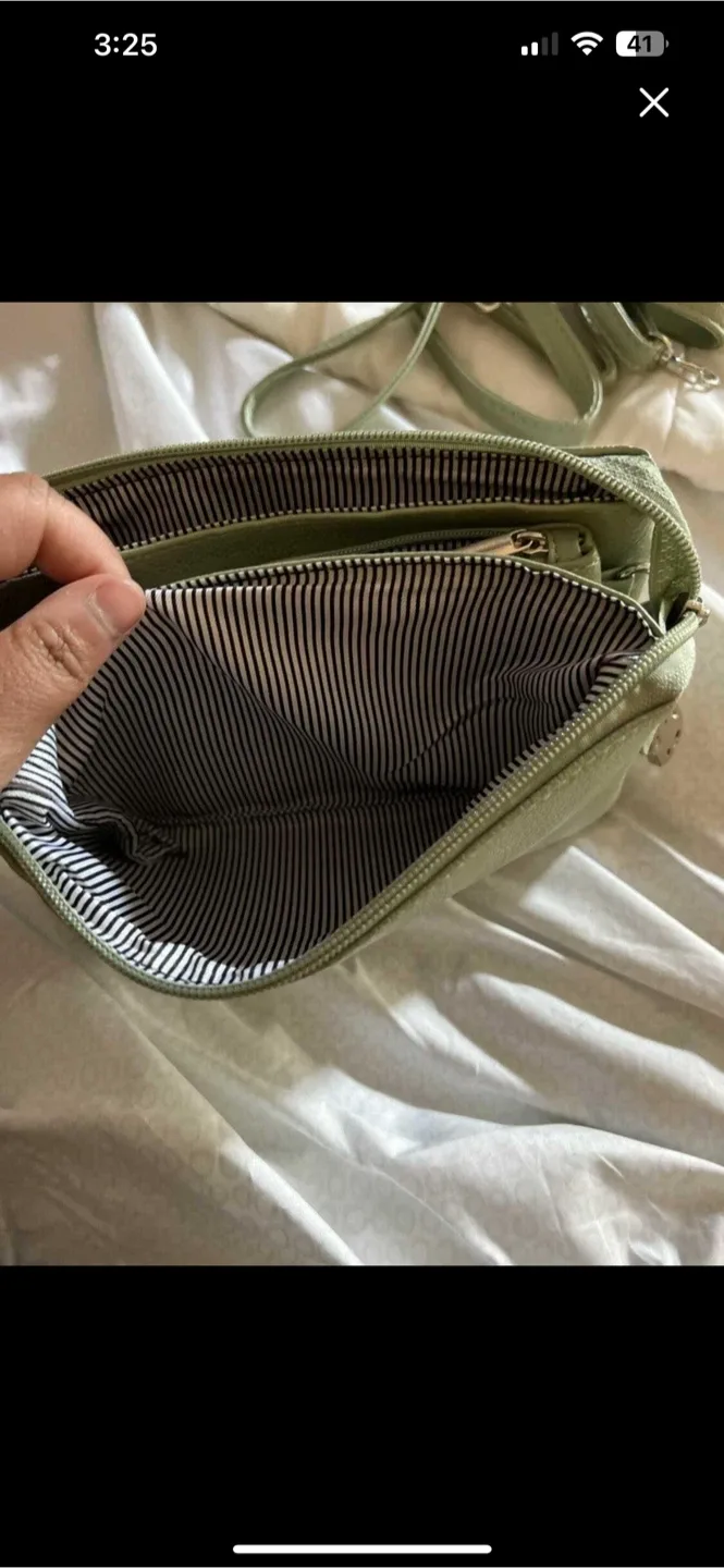 Light Green Leather Purse image indicator(2)