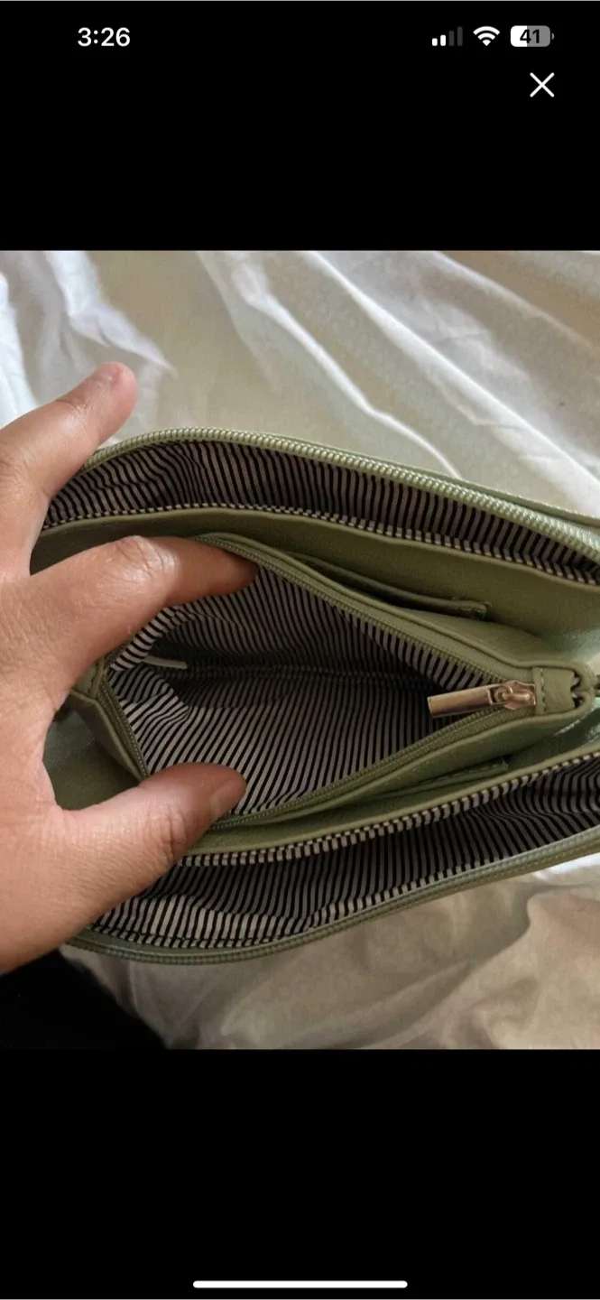 Light Green Leather Purse image indicator(3)