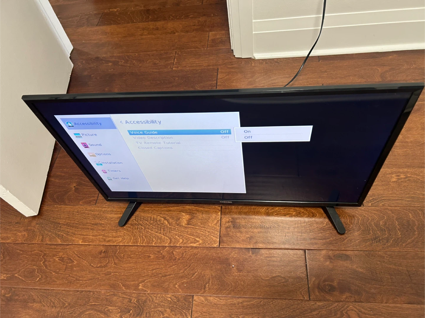 32” Toshiba LED TV - photo 3