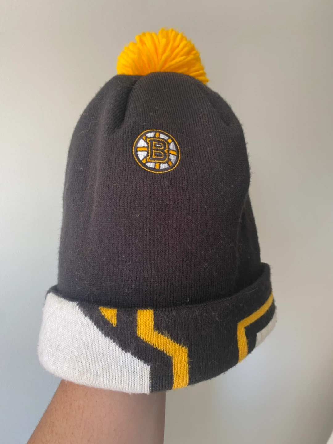 NHL Hockey Cuffed Pom Knit Beanies - photo 3