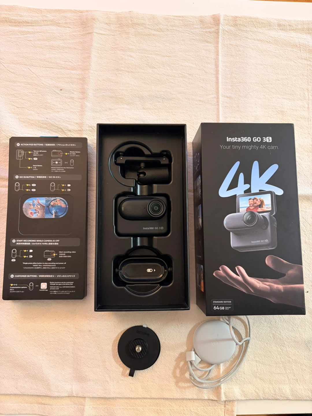 Insta360 GO 3S - 64 GB Black 4K Tiny Camera - Like New! - photo 2