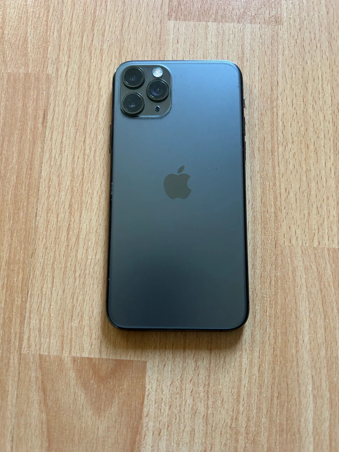 Apple iPhone 11 Pro - photo 2