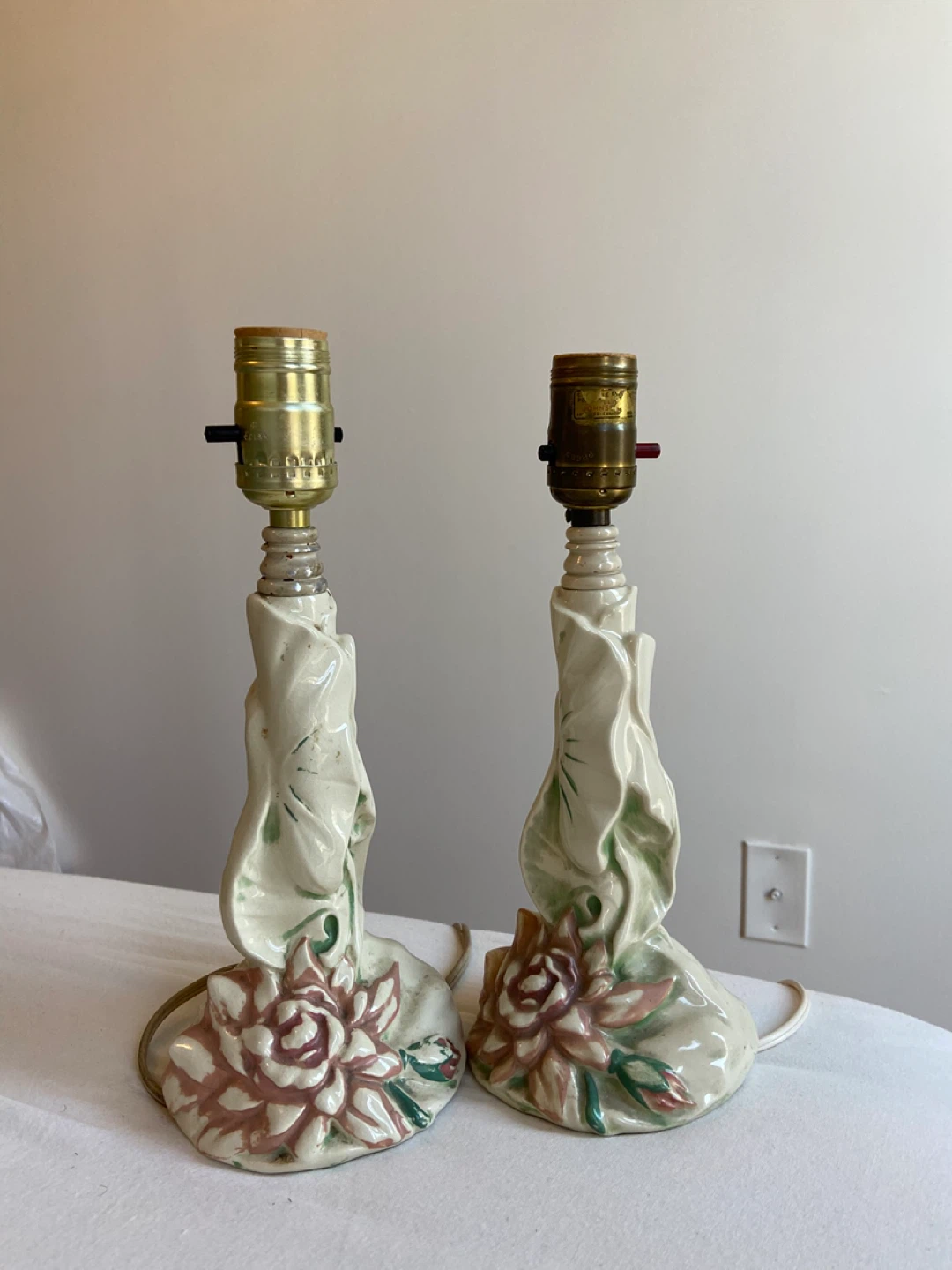 Vintage Floral Ceramic Table Lamps - Pair 🥕 - photo 3